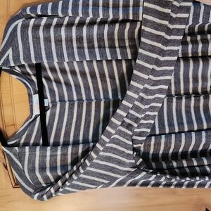LulaRoe Sarah Long Cardigan Duster with pockets